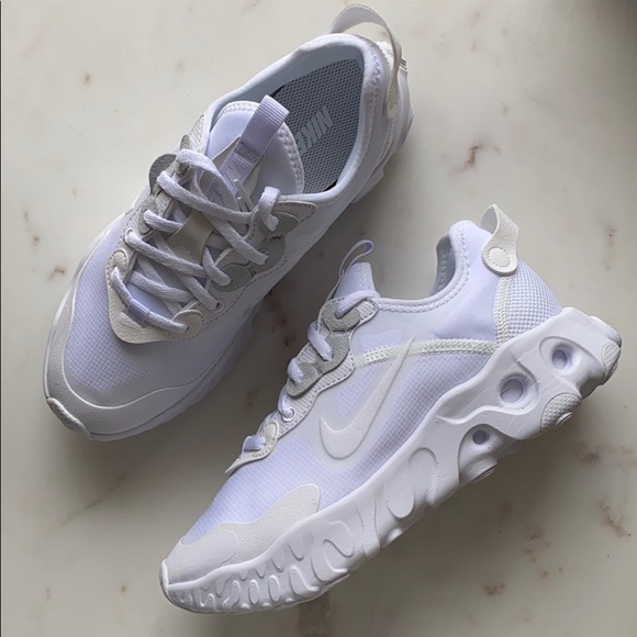 NWT Nike react Art3mis triple white - Picture 5 of 8